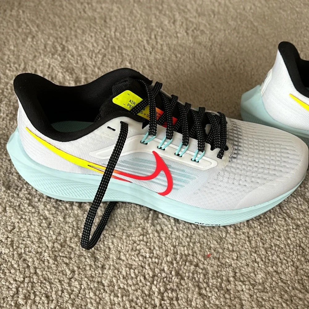 Nwob Nike air  zoom Pegasus women’s size 7 - Picture 2 of 7